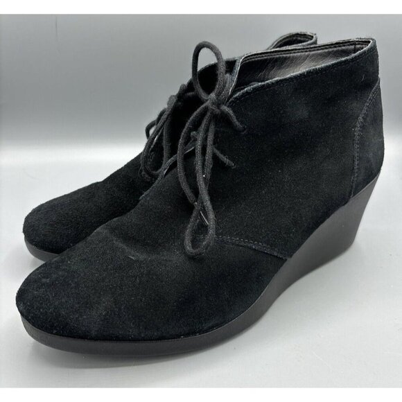Crocs Black Suede ‎ Leigh Ankle Boot Wedge Lace Up 9.5 Bootie - Picture 1 of 8